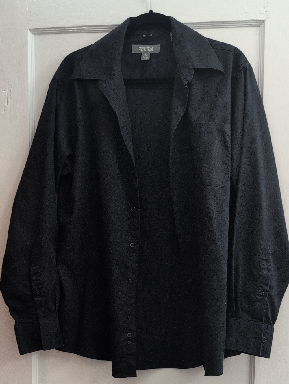Kenneth Cole Reaction Large Slim Fit